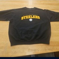 Steelers Sweater size Large 