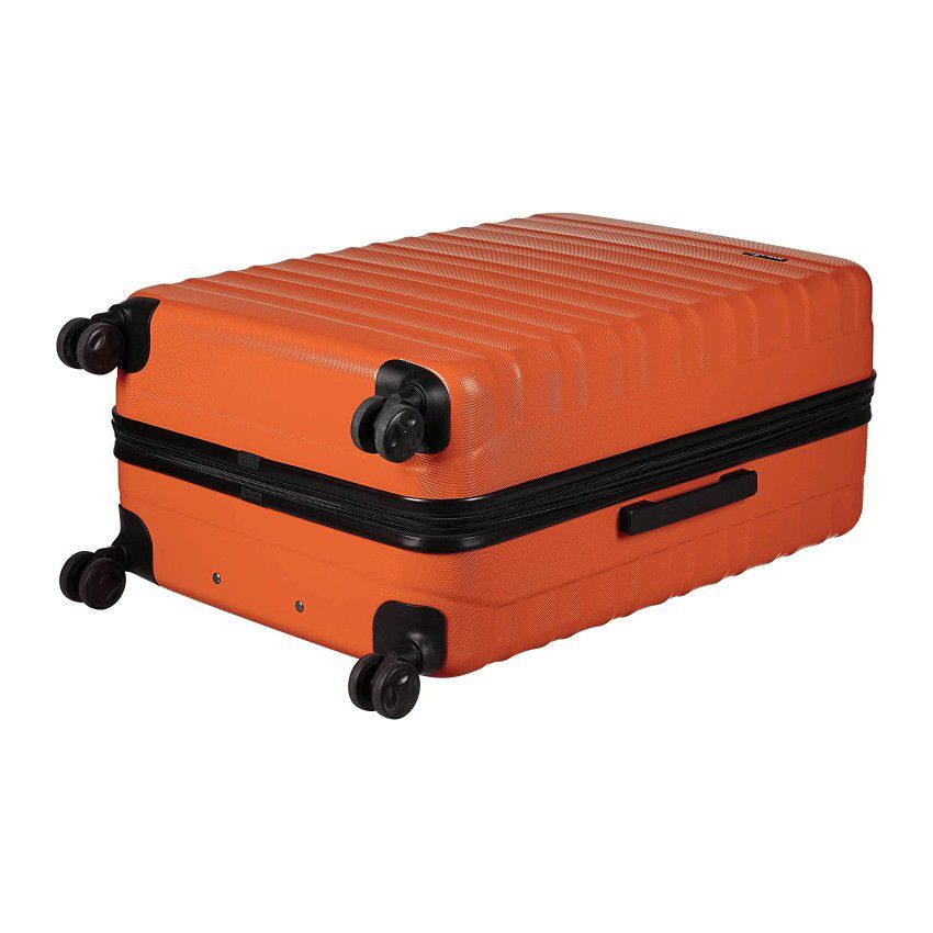 Set Of 3 AmazonBasics Hardside Spinner Luggage
