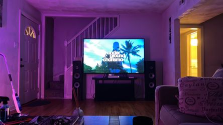 75”inch Vizio & Xbox One(Two Controllers)