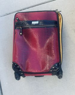 Samantha Brown Classic Croc Embossed Spinner Wheeled Luggage Red/Black