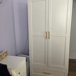 Metal armoire