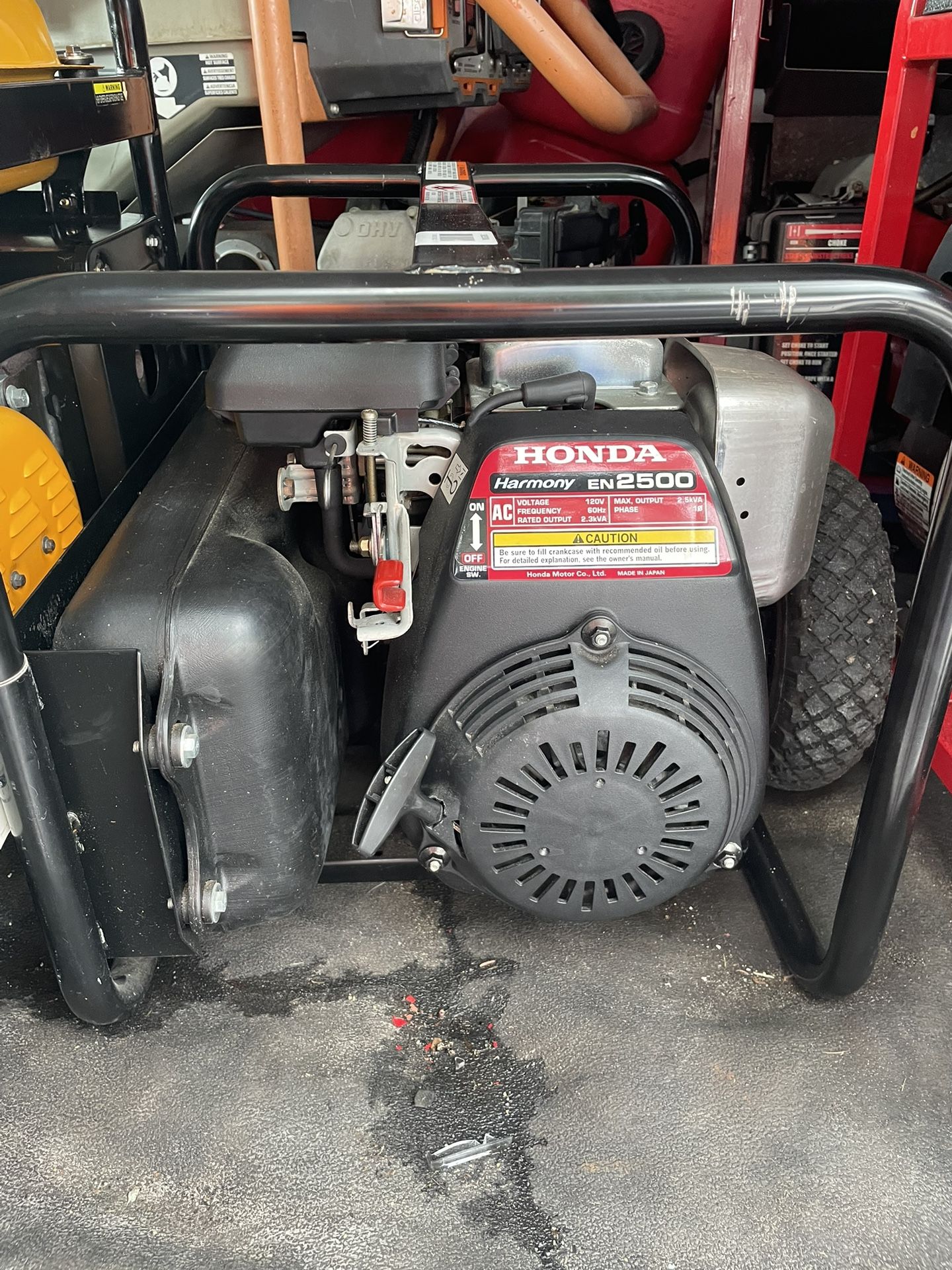 2500 Watts Honda Generator Like New