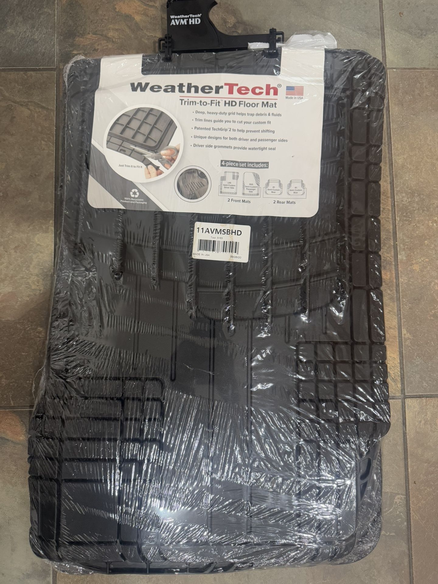 New Universal mat for Cars, SUVs and Minivans. 