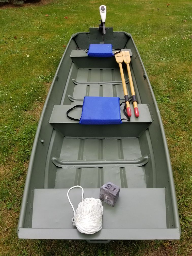 12' Aluminum Jon boat with 34lb thrust MinnKota electric motor for Sale in Auburn, WA OfferUp