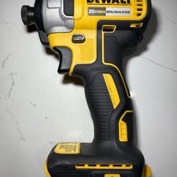 Dewalt 20v Impact 1/4” / Tool Only