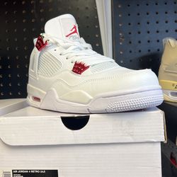 Air Jordan Retro 4s 