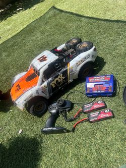 Traxxas udr