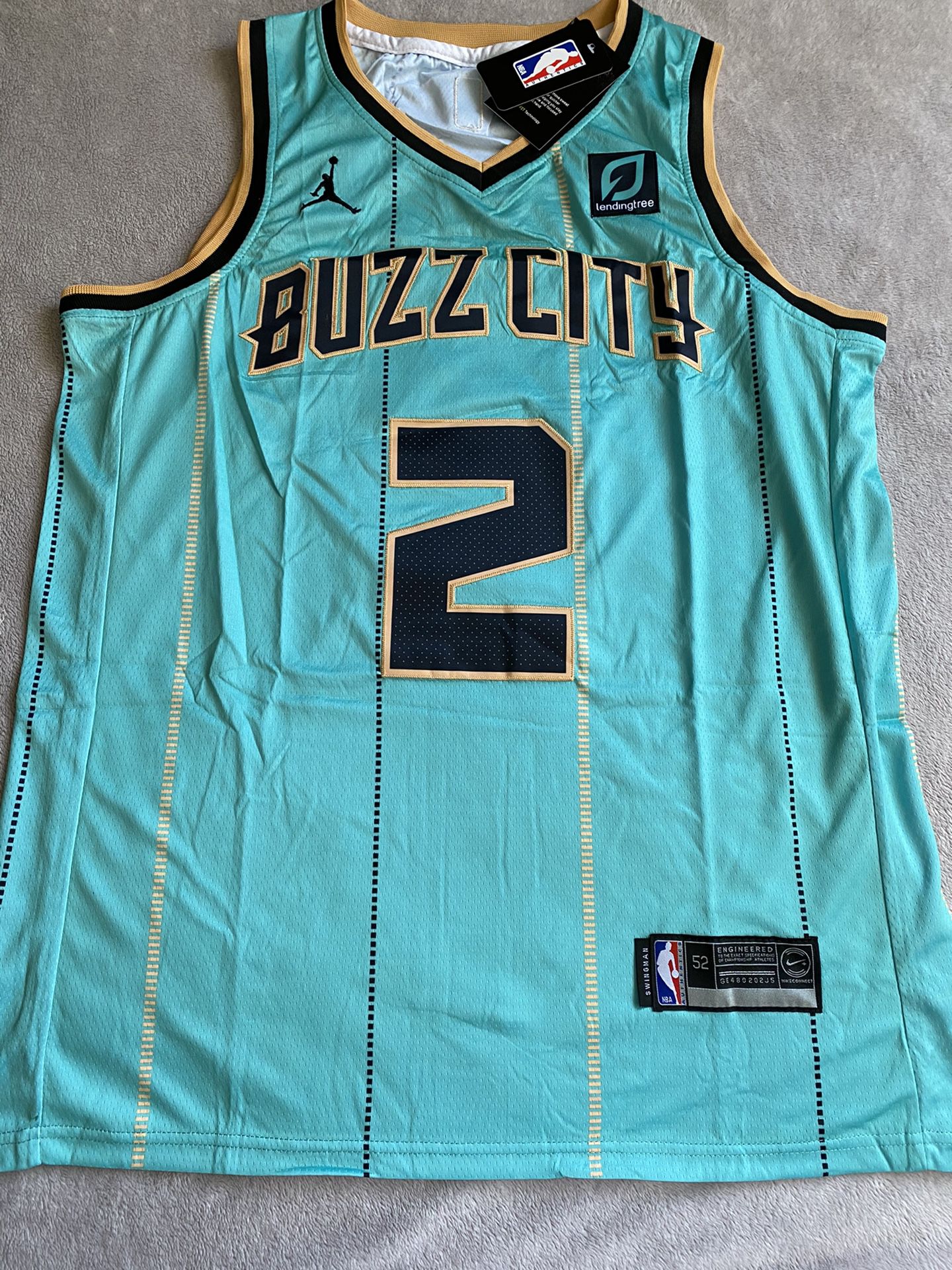 Lamelo Ball Hornets Buzz City Jersey L for Sale in Englishtown, NJ