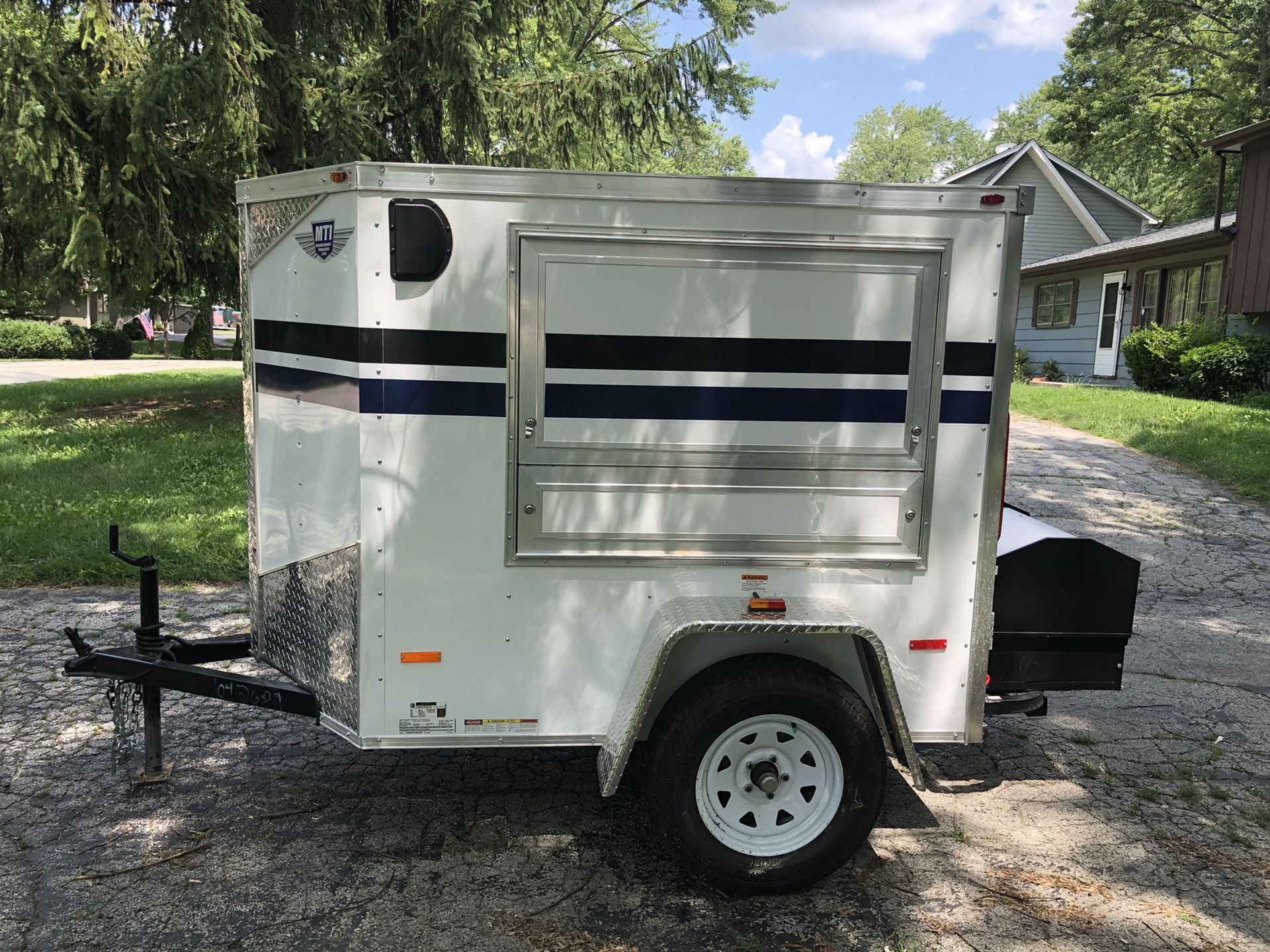 2018 Custom Tailgating Trailer NEW!