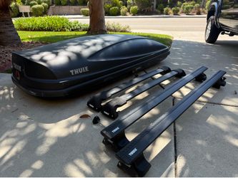 Thule Roof box and roof racks