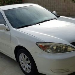 2004 Toyota Camry LE Very nice and reliable car