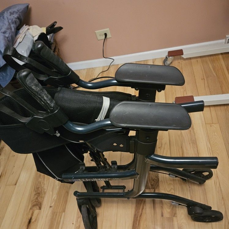 "Upwalker Lite" Mobility Walker