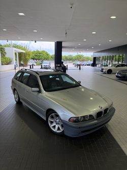 2001 BMW 525i