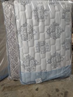NEW Queen Pillowtops $150