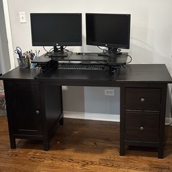 Black solid wood desk. Good condition. 