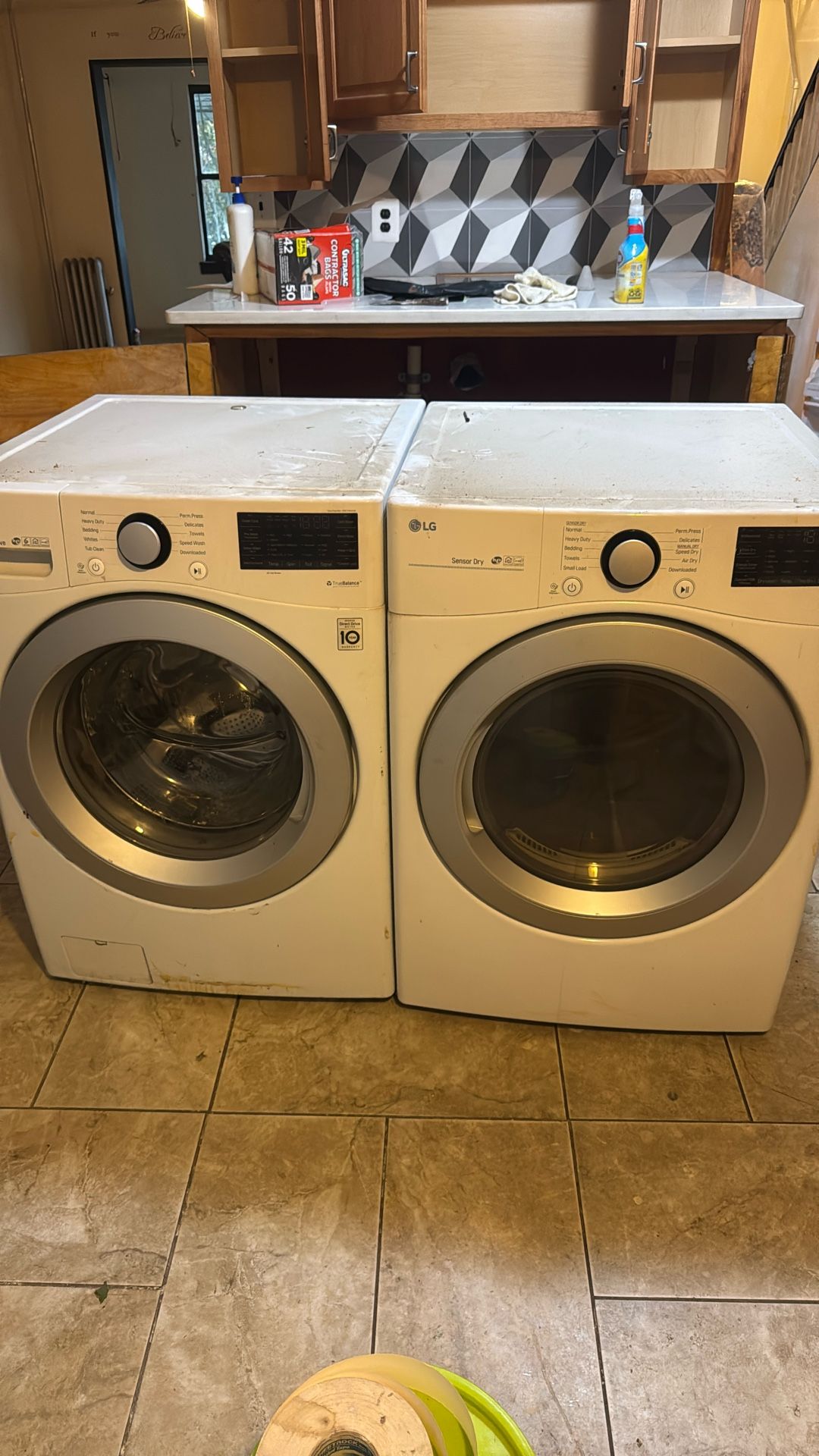 LG washer and dryer set Gas