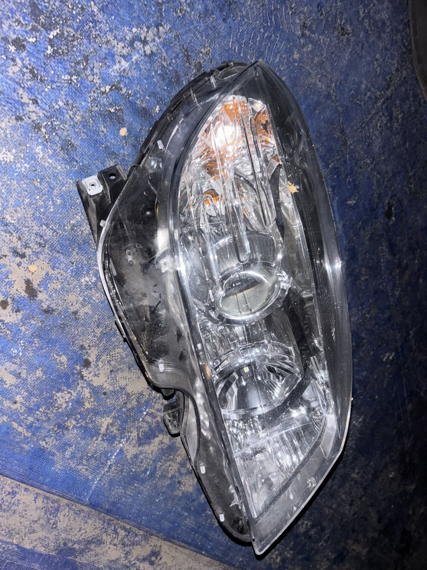 2008 Mercedes Right Headlight Odm