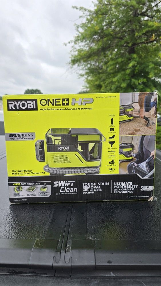 NEW RYOBI 18V Cordless Spot & Carpet Cleaner Kit
