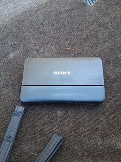 Sony Cyber-shot Compact Digital Camera