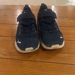 Sneakers Puma Boys Size 12.5c