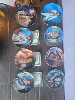 Elvis collectibles plates
