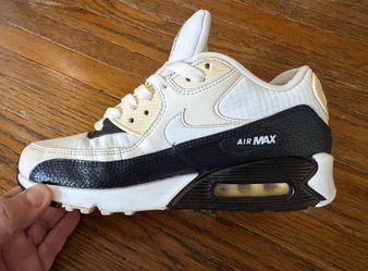 NIKE / AIRMAX / GIRLS / WOMAN