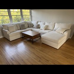 Large 4 Piece Sectional (Excellent Condition)