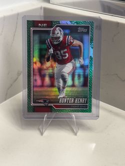 2026 Topps Flagship Hunter Henry Green Pigskin Refractor Insert /99 New England Patriots
