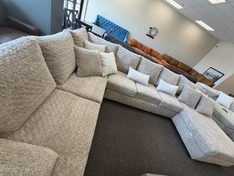 Large U-Shaped Sectional Sofa with Throw Pillows