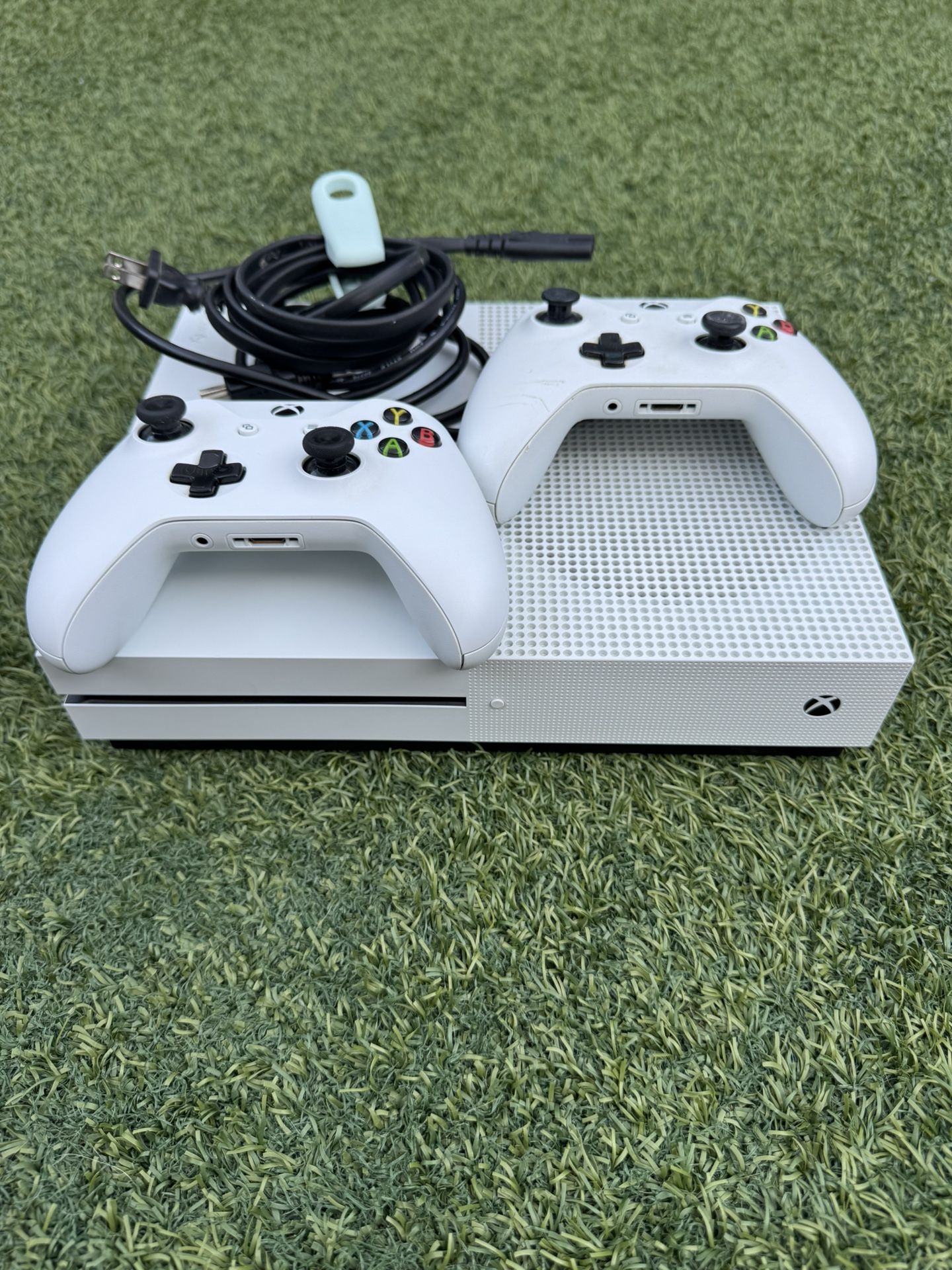 XBOX ONE S