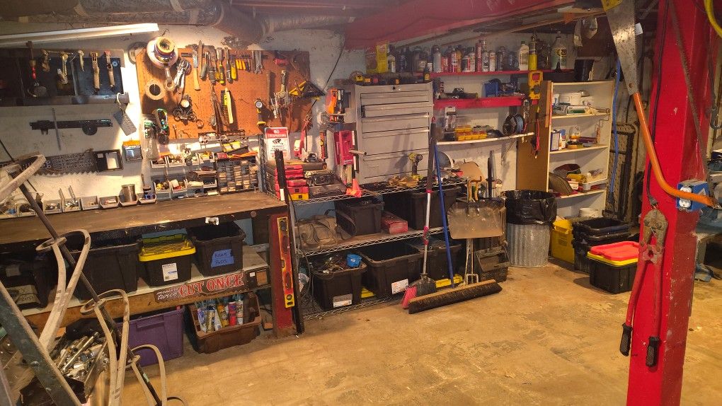 A Ton Of Tools! Whole Basement Need Gone!