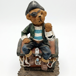 Rare Treasure Island Las Vegas Bear Statue Coin Bank 6.5"X 4" Inches Nice! Pirate bear sitting on treasure chest.