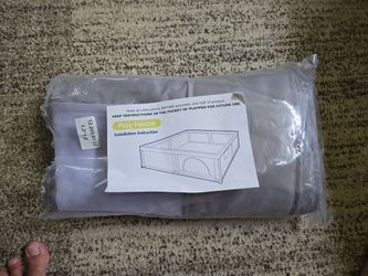 Playfence 4ft by 4ft not used but open box