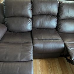 2 Leather Reclining Sofa 