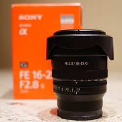 Sony 16-25mm F/2.8 Lens -pristine