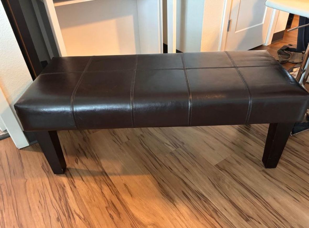 LEATHER BENCH
