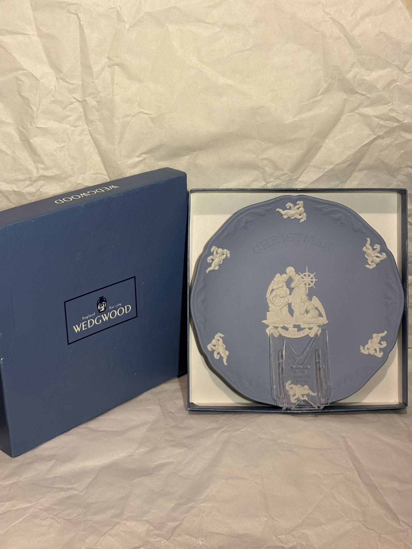 Wedgwood 1997 blue jasperware Christmas nativity collector plate