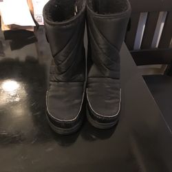 Kids Snow Boots Size 2