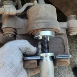 Disc Brake Pump Regulator