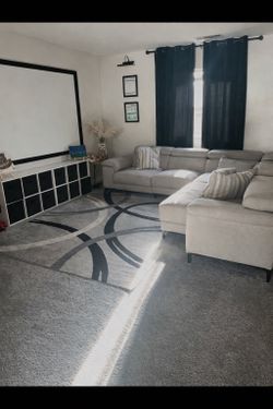 Sectional Couch/ Recline