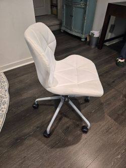 Free chair