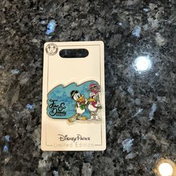 Collectible Disney Parks Trading Pin 2021 Fine & Dandy Donald Duck & Daisy Duck Pin. Brand New 
