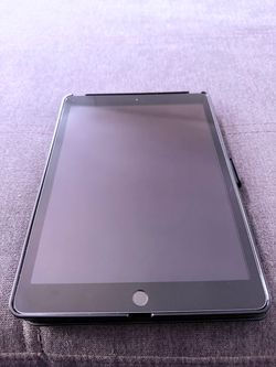 Apple iPad 8th Generation 32GB – Wi-Fi + Cellular – $125 OBO