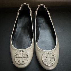 Tory Burch Flats Size 8.5
