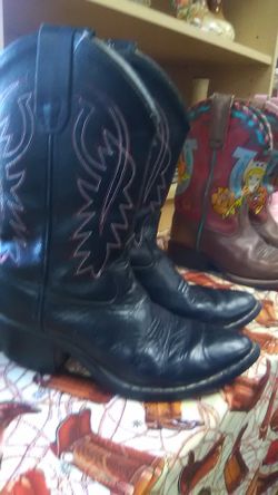 Child s boots sz 121/2