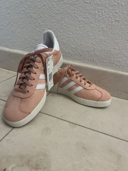 Adidas Gazelle Salmon Color NWT Trainers Shoes Sneakers 