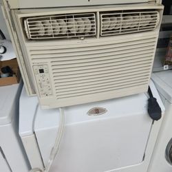 Frigidaire 10000btu Air Conditioner 