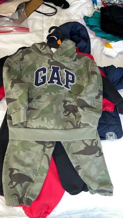 Gap 2T Boy Toddler Tracksuits
