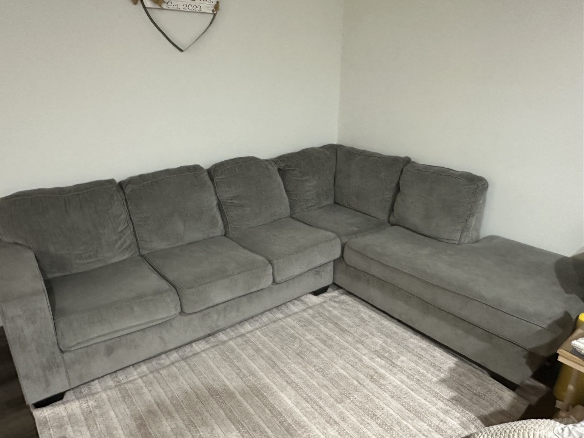 Sectional Couch (L Shape)