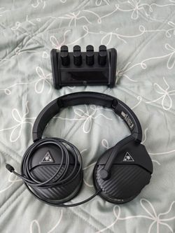 Turtle Beach headset + Xbox battery pack
